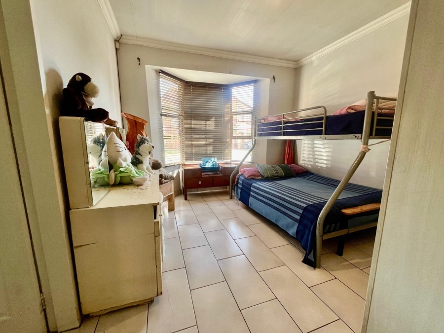 2 Bedroom Property for Sale in Waterval East North West